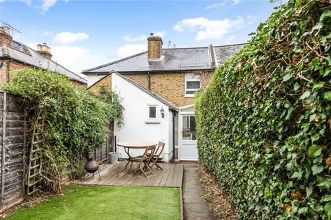 33 Anyards Road, Cobham, KT11 2LW