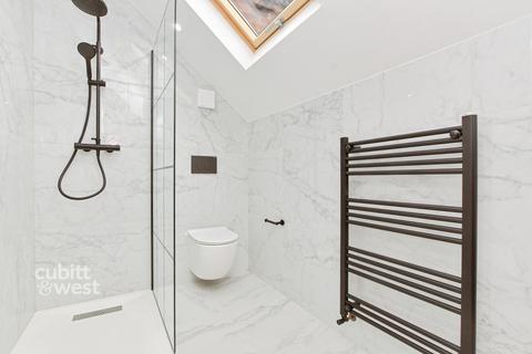 5 bedroom semi-detached house to rent, Dale Road Purley CR8