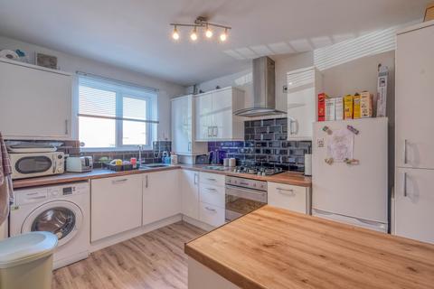 21 Acorn Road, Catshill, Bromsgrove, B61 0TR