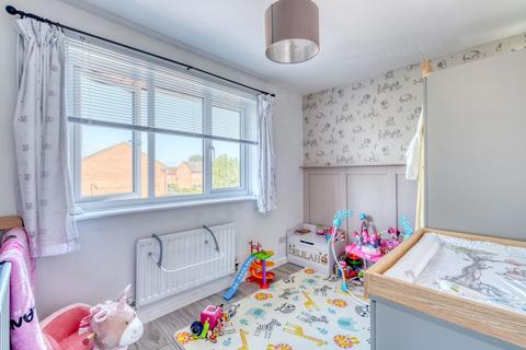21 Acorn Road, Catshill, Bromsgrove, B61 0TR