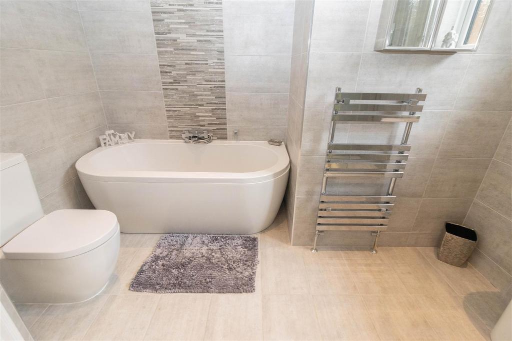 Ground Floor Bathroom