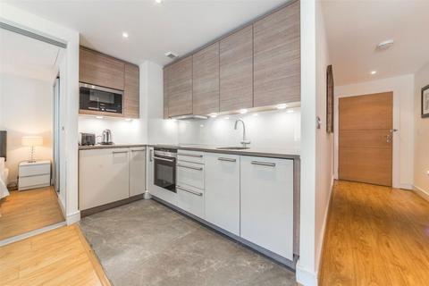 Flat for sale, St. George Wharf, London SW8