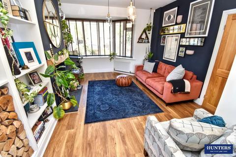 3 bedroom semi-detached house for sale, Arnesby Crescent, Leicester