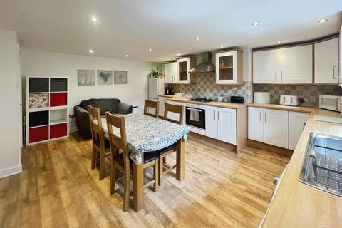 13 Higher Intake Road, Bradford, BD2 4SQ