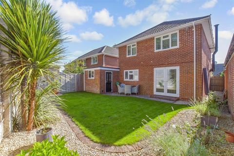 3 bedroom detached house for sale, Swallow Close, Havant PO9