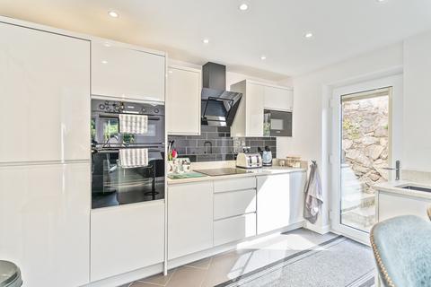 13 Chapel Road, Pontnewynydd, Pontypool, NP4 6QR