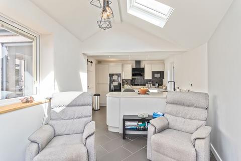 13 Chapel Road, Pontnewynydd, Pontypool, NP4 6QR