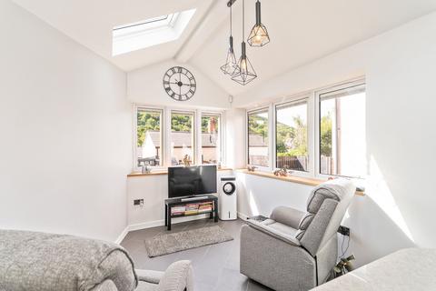 13 Chapel Road, Pontnewynydd, Pontypool, NP4 6QR