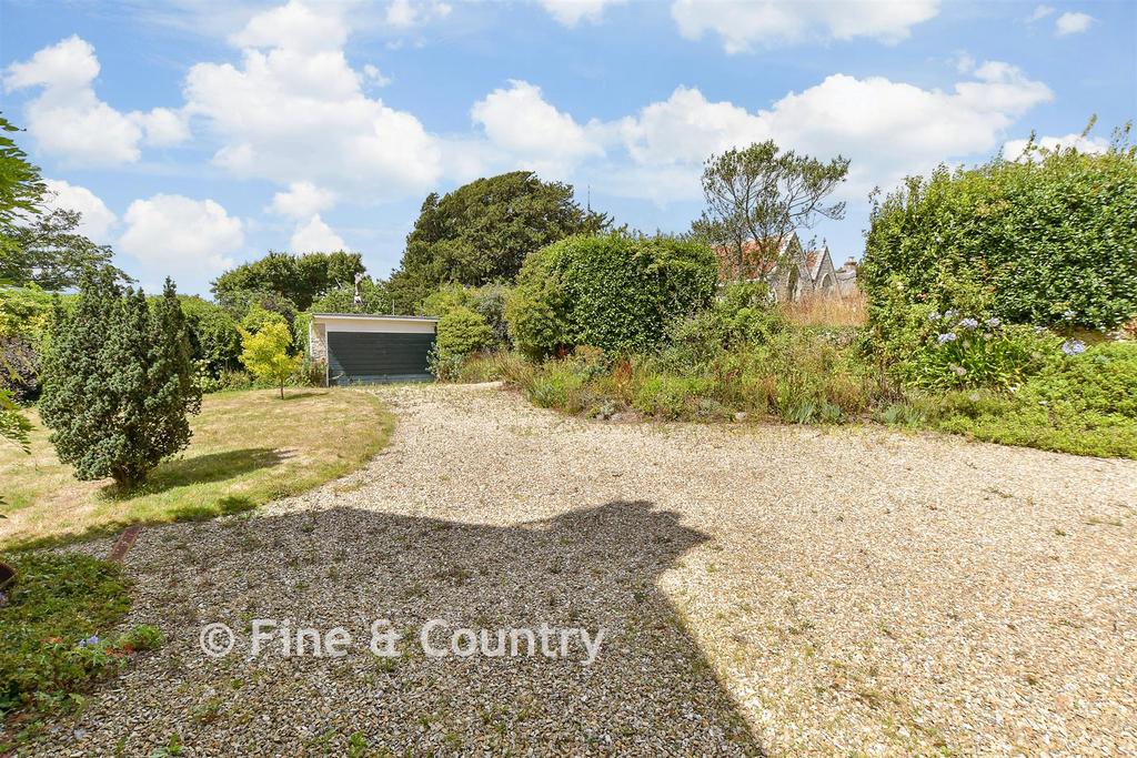 Driveway/Parking
