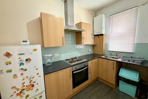 2 bedroom apartment to rent, Embankment Road, Plymouth PL4