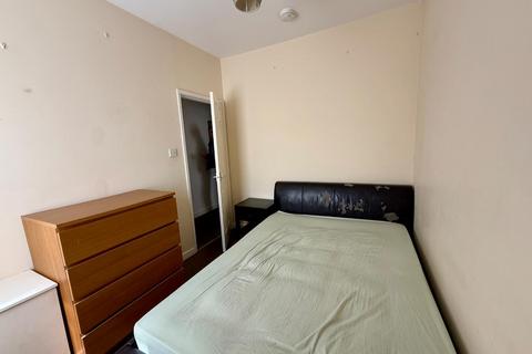 2 bedroom apartment to rent, Embankment Road, Plymouth PL4