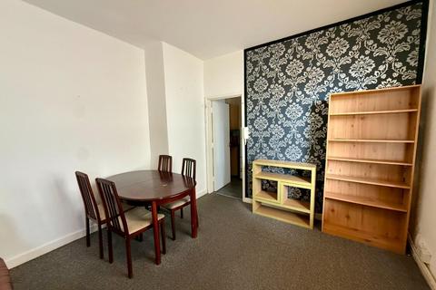 2 bedroom apartment to rent, Embankment Road, Plymouth PL4