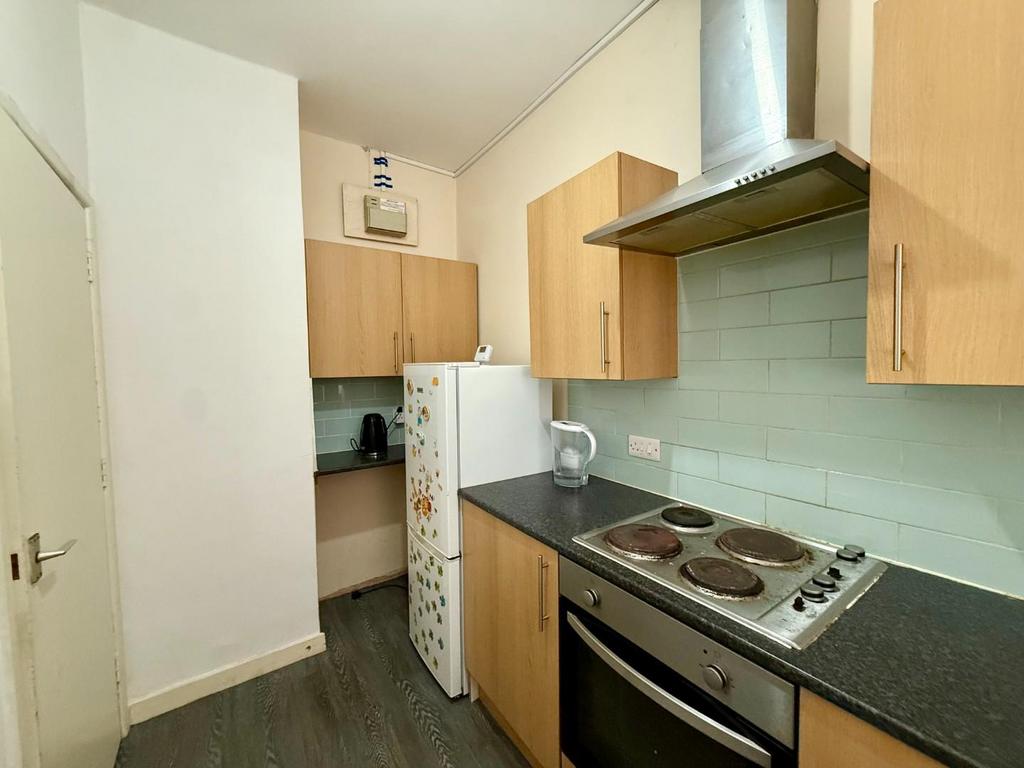Embank kitchen 2 .jpeg