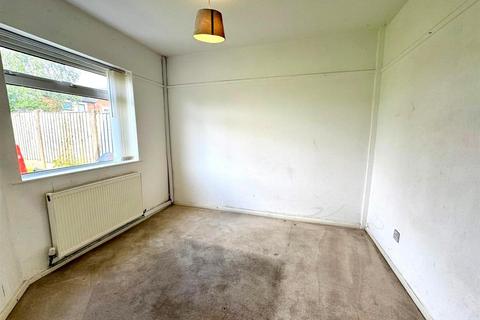 116 Elm Road, Oldham, OL8 3LB