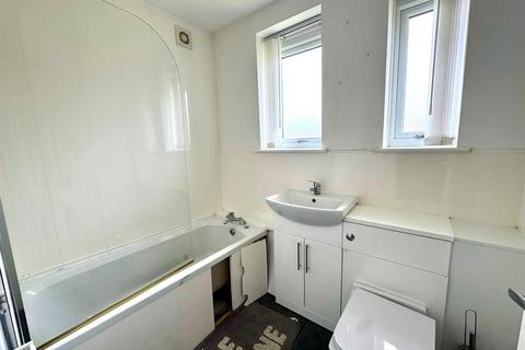 116 Elm Road, Oldham, OL8 3LB