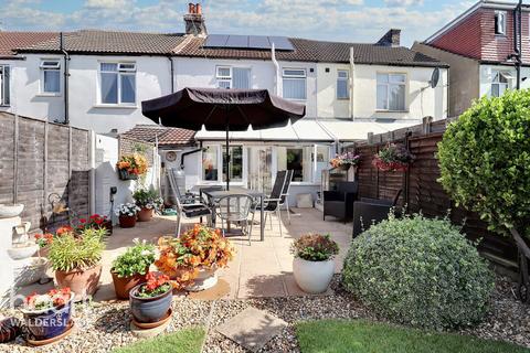 3 bedroom terraced house for sale, Watling Avenue, Chatham