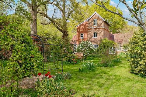 Guildford Road, Rudgwick, Horsham, RH12