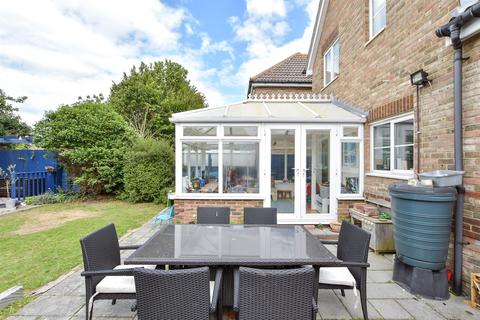 3 bedroom detached house for sale, Maple Close, Broadstairs, Kent