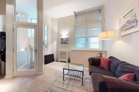 undefined, Burgon Street, London EC4V