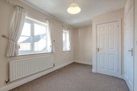 12 Finmere Way, Shirley, Solihull, B90 3SS
