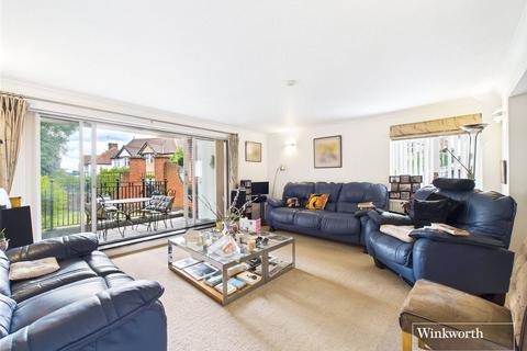 3 bedroom apartment for sale, York House, Hendon NW4