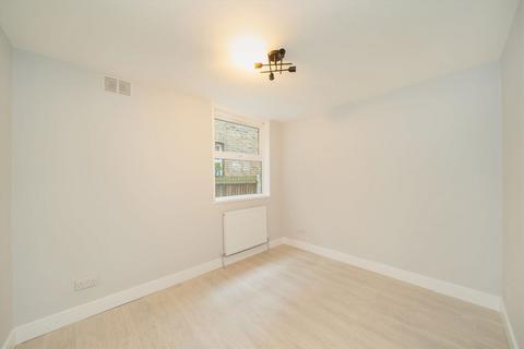 44a Drayton Road, London, NW10 4EL