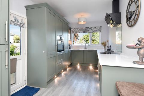 2 bedroom bungalow for sale, Stambridge Road, Rochford, Essex, SS4