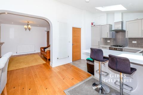 5 bedroom semi-detached house to rent, Grove Way, Uxbridge, UB8
