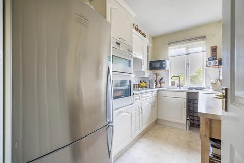 undefined, Silk Lane, Reading RG10