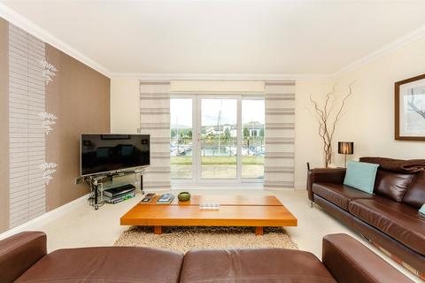 2 bedroom apartment for sale, Deganwy Quay, Deganwy, Conwy, LL31