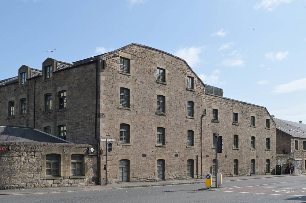 MFL0245275 644.jpg