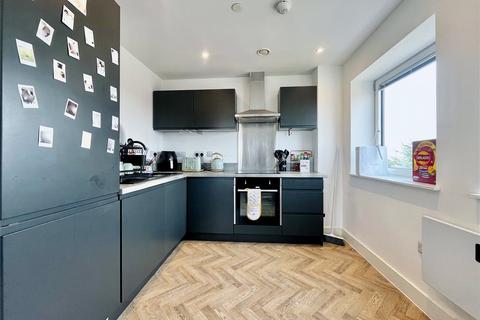 Crosby Road North, Waterloo L22