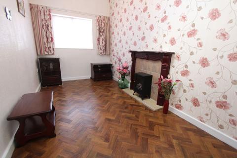 4 bedroom semi-detached house for sale, Brandon Way, Brierley Hill DY5