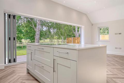 3 bedroom detached bungalow for sale, Rectory Lane, Rivenhall CM8