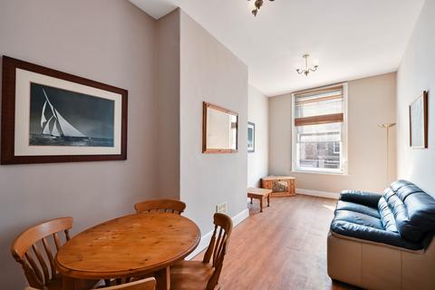 2 bedroom flat to rent, Low Ousegate, York, North Yorkshire, YO1