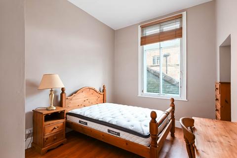2 bedroom flat to rent, Low Ousegate, York, North Yorkshire, YO1