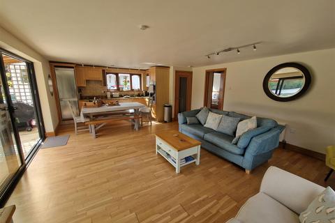 undefined, Malpas, Truro