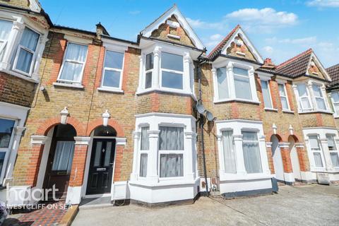 3 bedroom terraced house for sale, Central Avenue, Southend-on-Sea