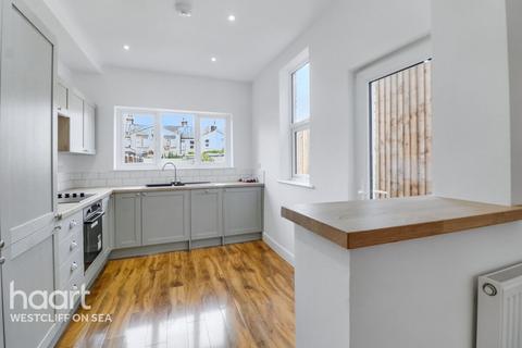 3 bedroom terraced house for sale, Central Avenue, Southend-on-Sea