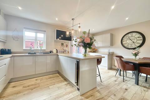 4 bedroom link detached house for sale, Parklands Drive, Weston, CW2