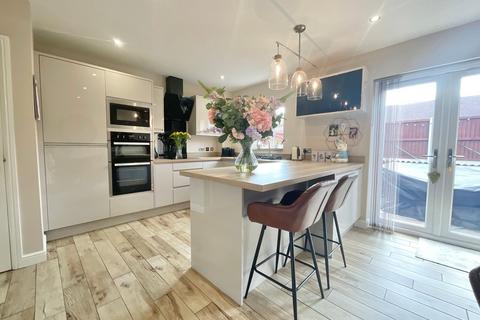 4 bedroom link detached house for sale, Parklands Drive, Weston, CW2