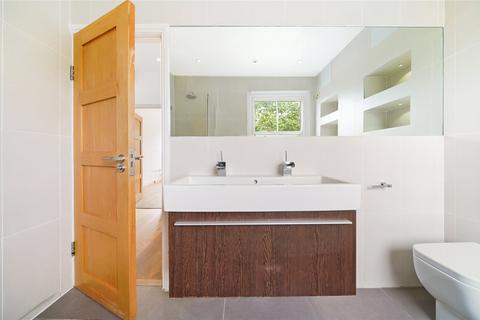 2 bedroom flat for sale, Goldhurst Terrace, South Hampstead, London, NW6