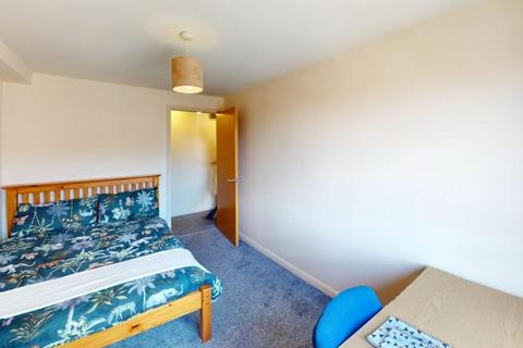 2 bedroom flat to rent, Royal Victoria Court Gamble Street, Nottingham NG7