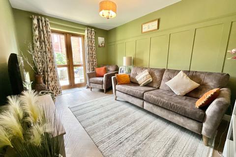 5 Glebe Gardens, Cheadle, Stoke-on-trent, ST10 1YW