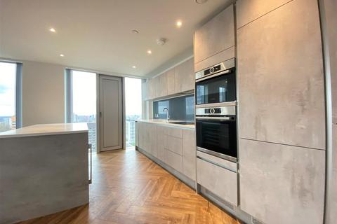 2 bedroom apartment to rent, Elizabeth Tower, Silvercroft Street, Manchester