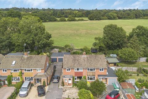 3 bedroom semi-detached house for sale, Elizabeth Close, RG9 1RE
