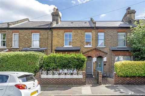 2 bedroom house to rent, Hassendean Road, London SE3