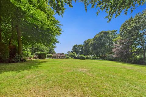 Beech Acre Chinnor Hill, Chinnor, OX39 4BQ