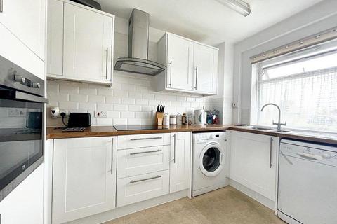 Fairfield, Sutton Avenue, Peacehaven, BN10 7NL