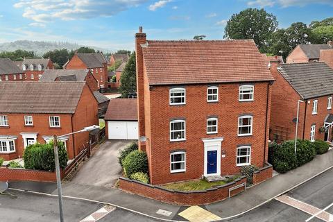 Harecastle Bank, Stone, ST15